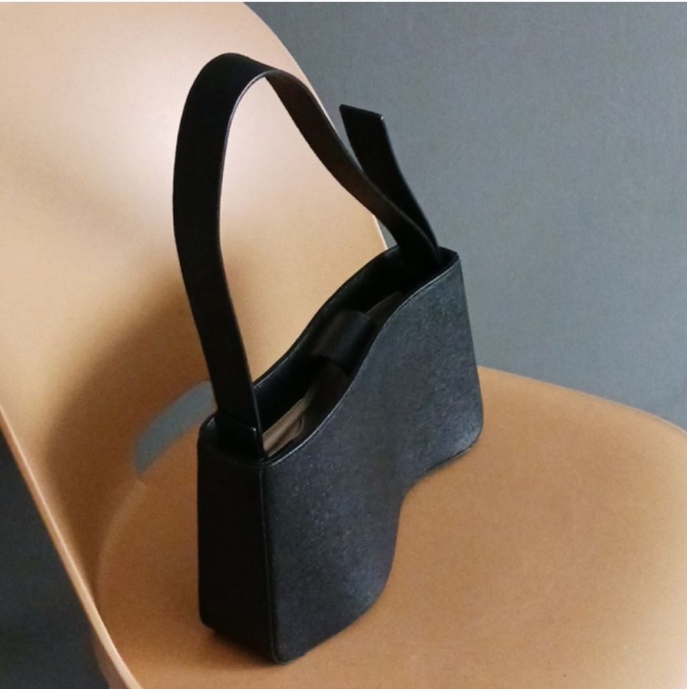 Dalton Black Shoulder Bag